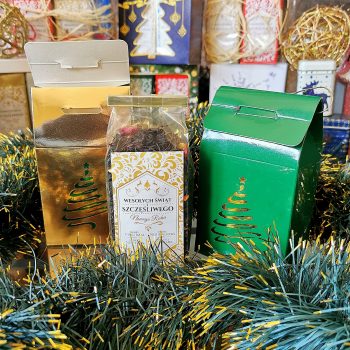 HERBATA ŚWIĄTECZNA W ZŁOTYM PUDEŁKU Z CHOINKĄ 50 g