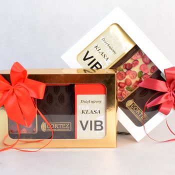 ZESTAW HERBATA I CZEKOLADA DLA NAUCZYCIELA PUDEŁKO BIAŁE