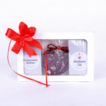 ZESTAW WALENTYNKOWY DWIE HERBATY I SERCE Z CZEKOLADY Z WIŚNIAMI DLA NIEGO W BIAŁYM PUDEŁKU